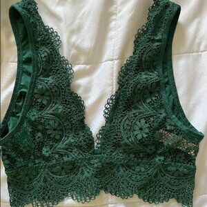 VICTORIAS SECRET LACE BRALETTE XS EMERALD GREEN COLOR
